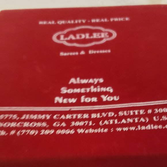 Vintage NIB Baby Blue AB Rhinestone Necklace and Earring Set - Picture 6 of 8